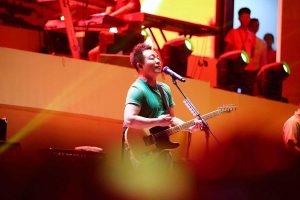 Read more about the article 许巍