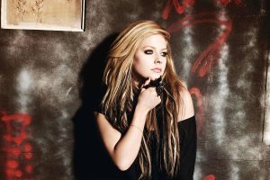 Read more about the article 艾薇儿·拉维尼(Avril Ramona Lavigne)所有专辑歌曲合集[无损WAV/FLAC/APE/36.2GB]百度云网盘下载