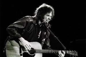 Read more about the article 尼尔·杨(Neil Young)专辑歌曲合集[无损flac/30.75GB]百度云网盘下载