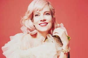 Read more about the article 莉莉·艾伦(Lily Allen)(2006-2025)专辑歌曲合集[无损flac/2.35GB][百度云][夸克]网盘下载